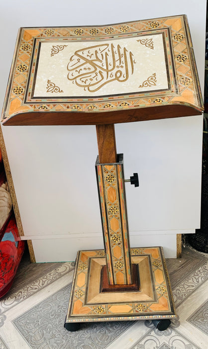 Koran Ständer aus Mozaik